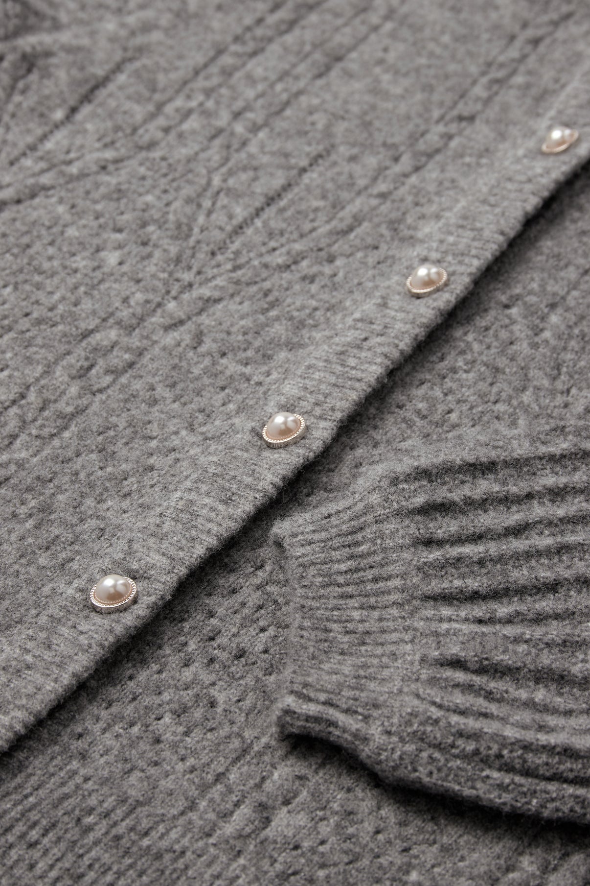 Vakker Fina Strick‑Cardigan mit Knöpfen aus Mischgewebe