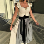 Damen Dirndl Kleid Baumwolle Polyester-Mischung | Reguläre Passform Trachtenkleid | Schnürleib mit Schürze für Oktoberfest & Themenpartys | Schmid