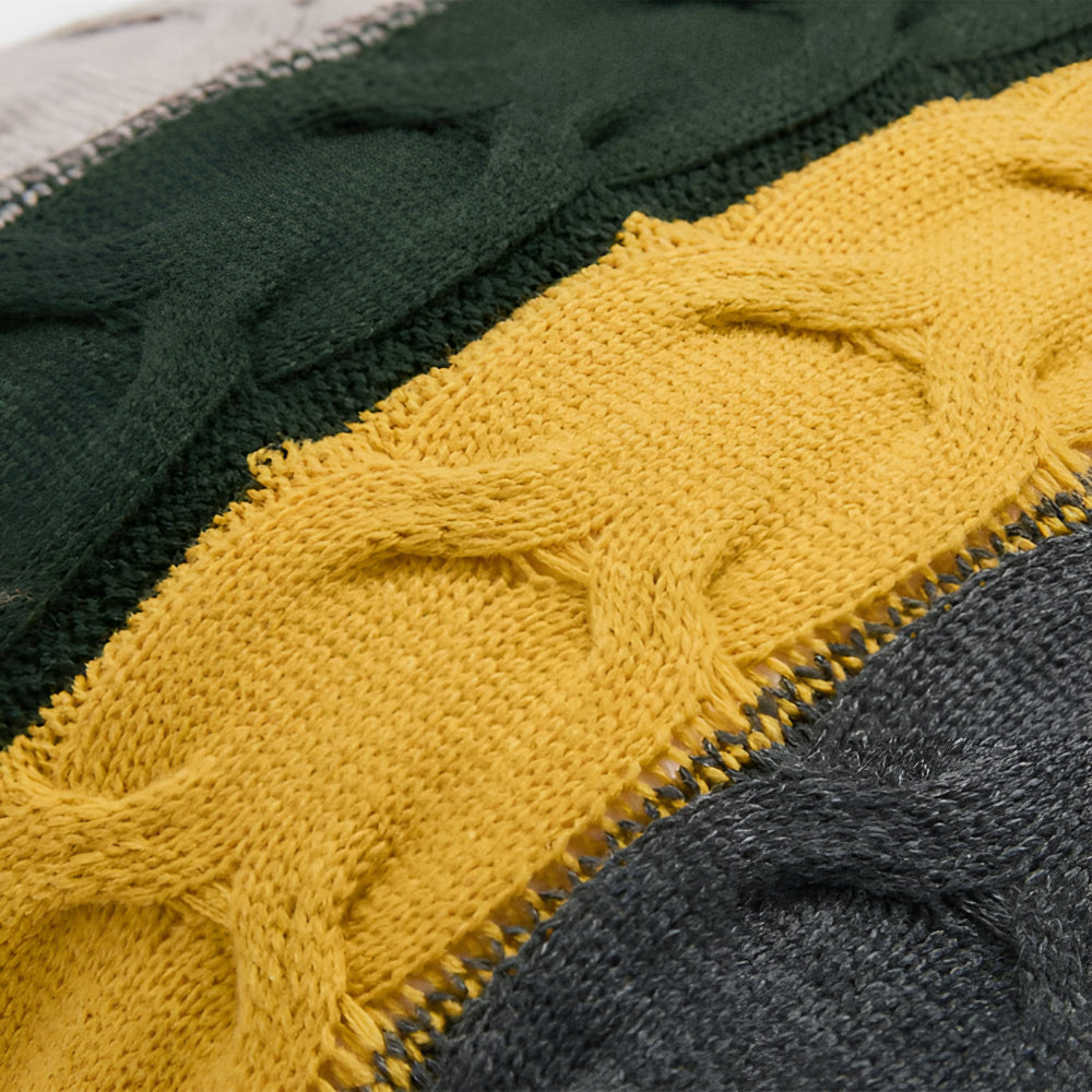 ColorRay | Gestreifter Strickkissen – Weicher & Moderner Stil
