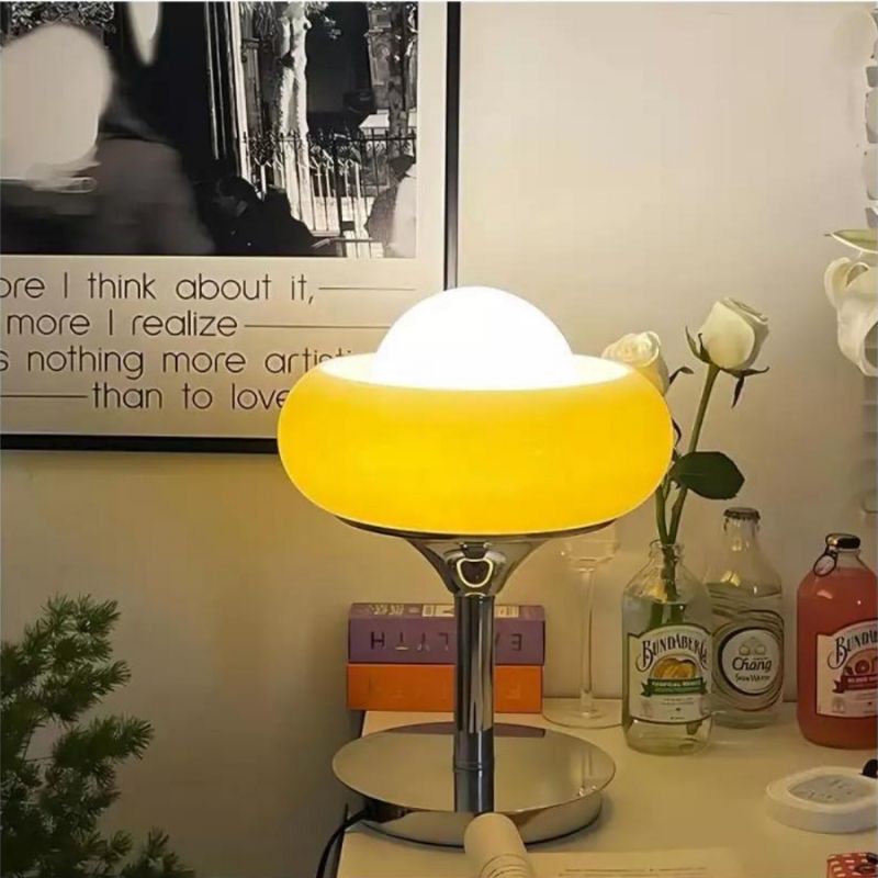 LuminiBake – Dekorative Lampe | Einzigartige Eierkuchenform
