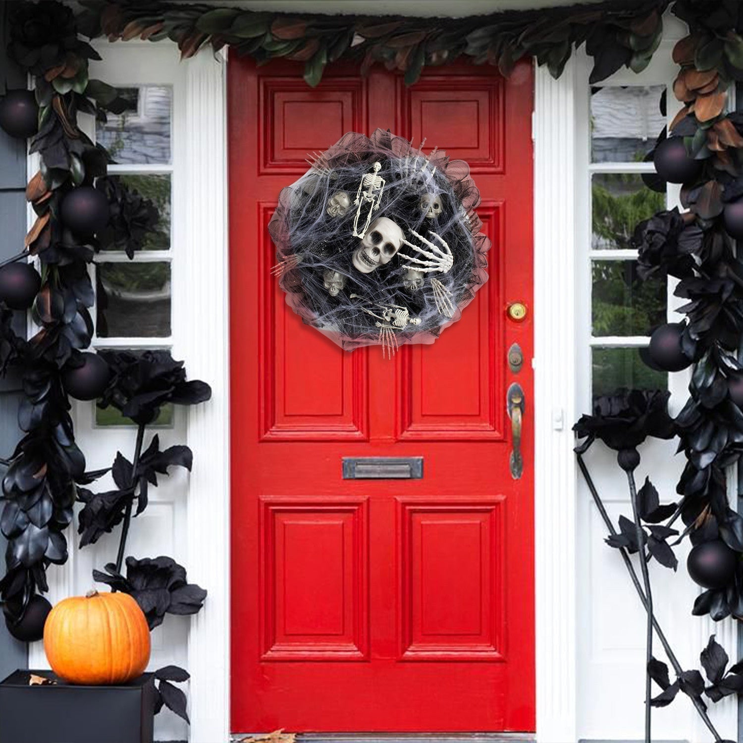 Halloween Schädel Mesh Kranz | Türkranz aus Kunststoff und Polyester mit Schädelakzenten | Wand- und Türdekoration | Schmid