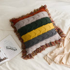ColorRay | Gestreifter Strickkissen – Weicher & Moderner Stil