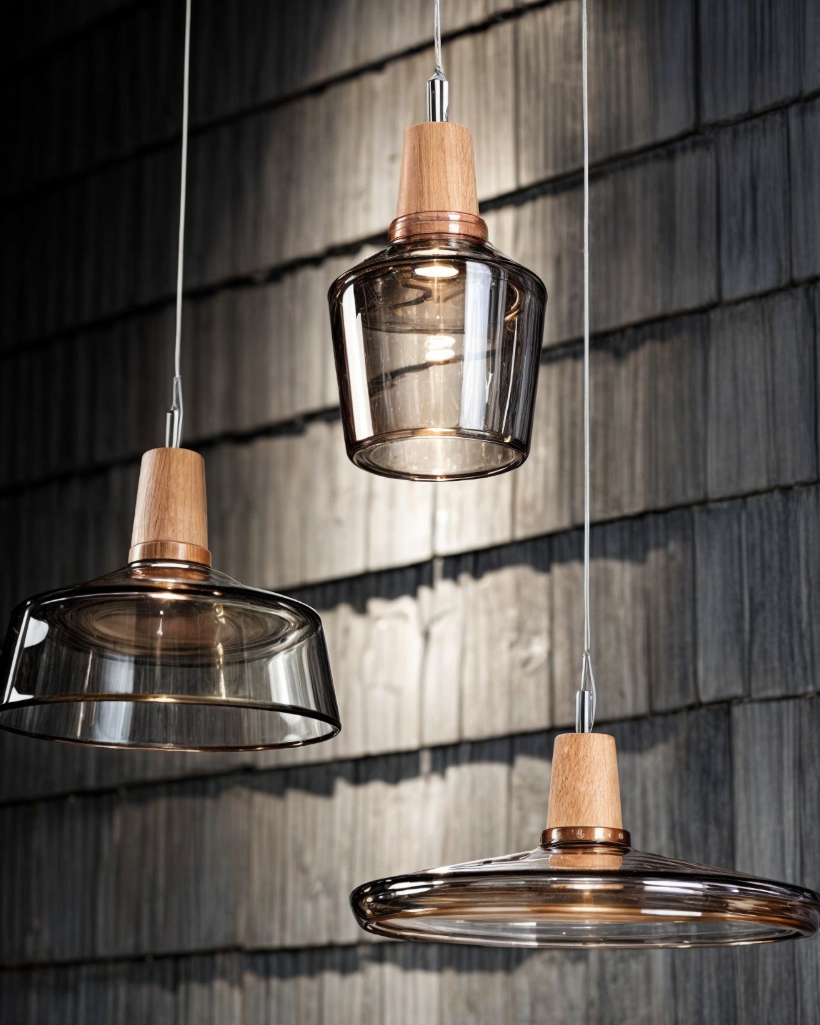 Loft Pendelleuchte – Glas und Holz, E27, Höhenverstellbar