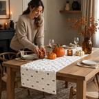 Halloween-Tischläufer | Erhöhtes 3D-ähnliches Geister- oder Kürbismotiv | Saisonale Tischdekoration für Esstische & Buffets | Schmid