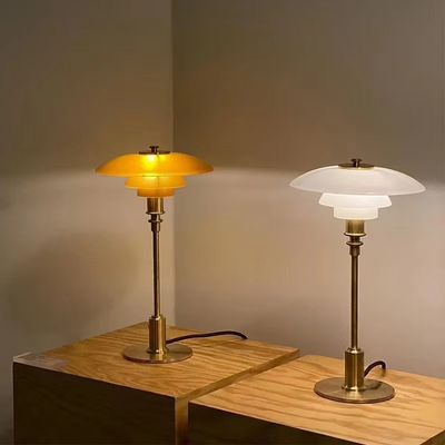 Danish design table lamp | skandinavische tischlampe mit dimmbarem led-licht & glasdesign