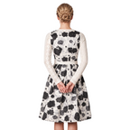 Damen Dirndl Kleid aus Polyester | Figurbetontes Oberteil & Kurzarm | Florales Trachtenkleid für Oktoberfest & Volksfeste | Schmid