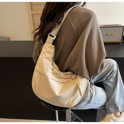 Daily nylon bag | stylische umhängetasche mit viel stauraum für unterwegs
