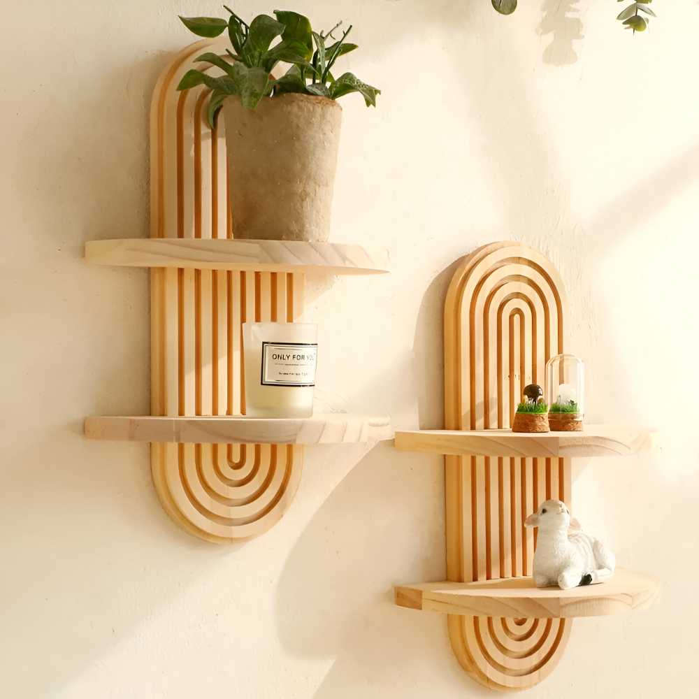 Geometrisches Wandregal aus Holz – 35 cm