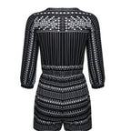 Damen Playsuit aus Polyestermischung | Kurzarm Playsuit mit V-Ausschnitt | Geometrisches Muster für Urlaub und Alltag | Schmid