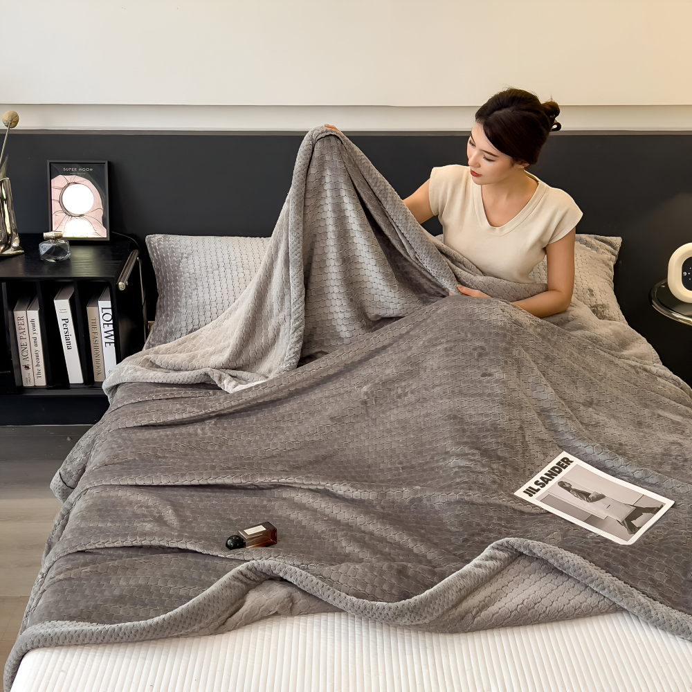 Plüsch‑Wohndecke aus Polyester – Verschiedene Größen