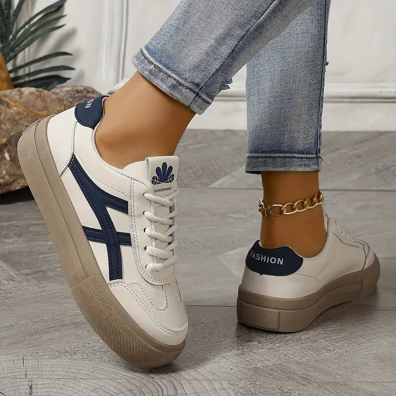 Damen Plateau Sneaker mit Schnürung und Plateausohle – Freizeitschuhe