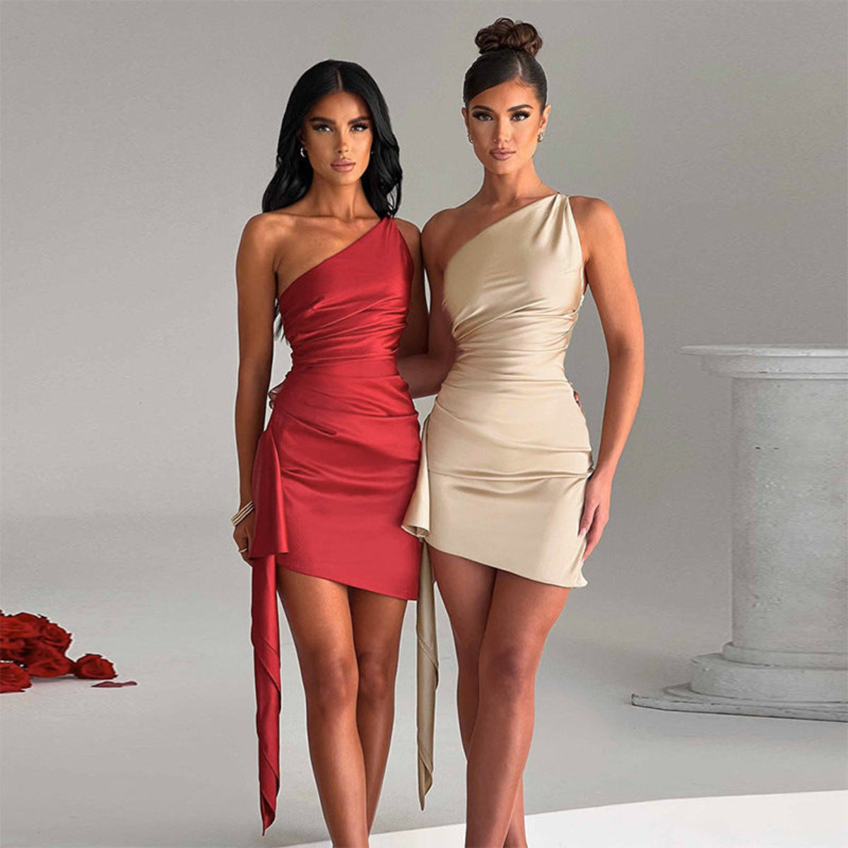Damen Minikleid aus Polyester und Spandex | Slim Fit Ein-Schulter-Kleid mit Offenem Rücken | Für Feste und Veranstaltungen | Schmid