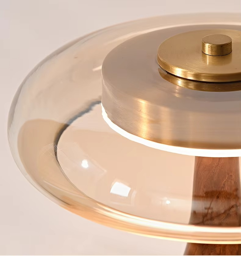 Retro Pilz-Tischlampe | Stimmungsvolle Beleuchtung Mit Holzdetails