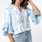 Elenora Whisper Ruffle Bluse – Damen Bluse mit Blumenmuster und Rüschenärmeln