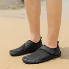 Schnelltrocknende Barfußschuhe | Stretch & Klettverschluss | Geriffelte Sohle für Strand, Pool & Freizeit | Schmid