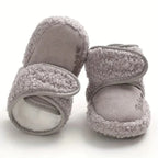 Babyschuhe aus Stoff | Klettverschluss & Flexible Sohle | Schuhe mit Herzmuster und Runder Spitze für den Winter | Schmid