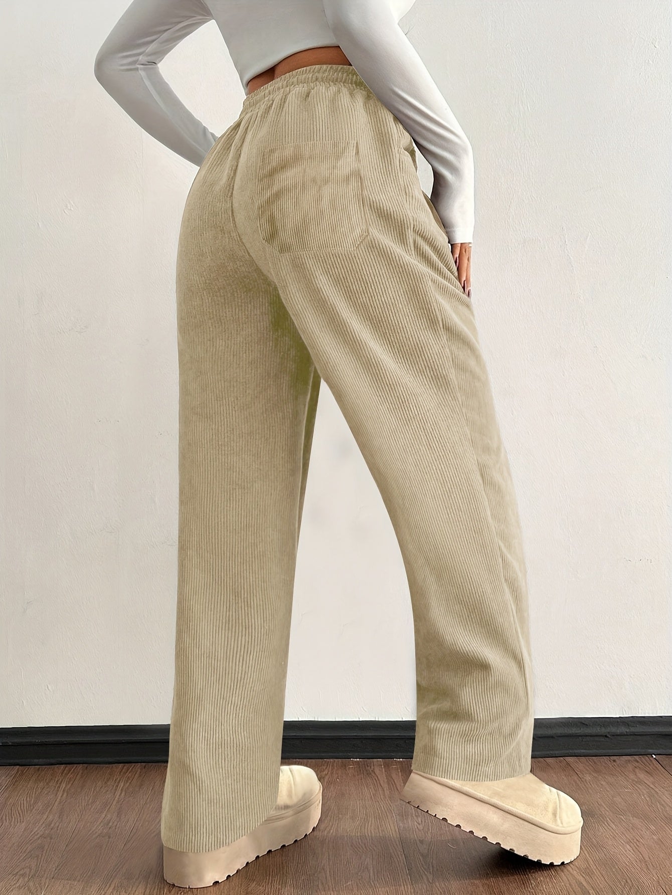 Selene Corduroy Jogger – Damen Cordhose mit weitem Bein