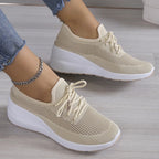 Damen Plateau Sneaker mit Schnürung und Keilsohle – Freizeitschuhe