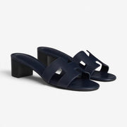 Marineblau