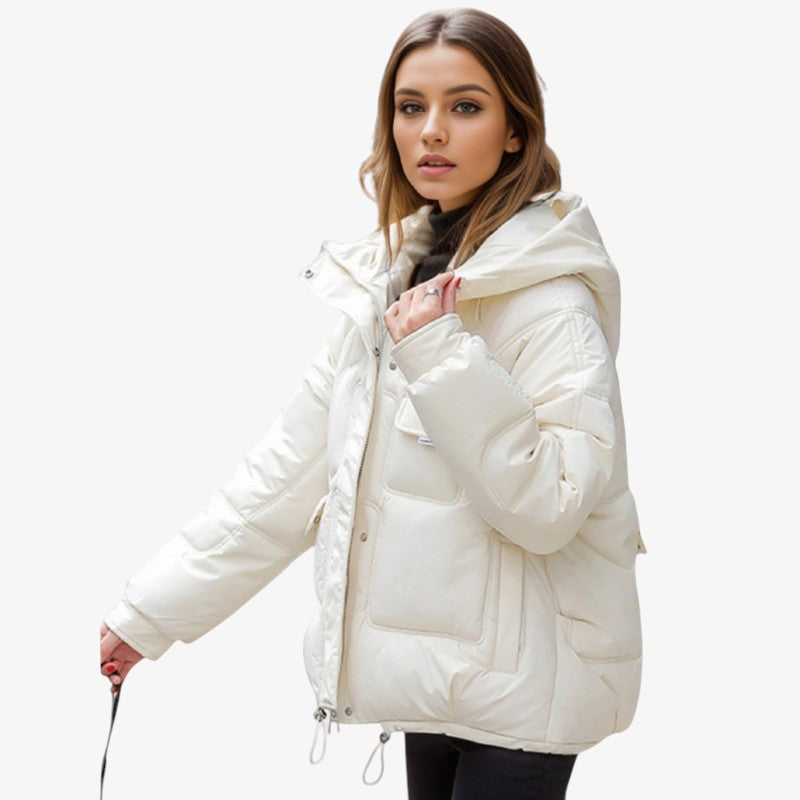 Damen Pufferjacke mit Kapuze | Polyester mit Oversized-Passform & Großen Fronttaschen | Verstellbarer Kordelzugsaum zum Schichten | Schmid